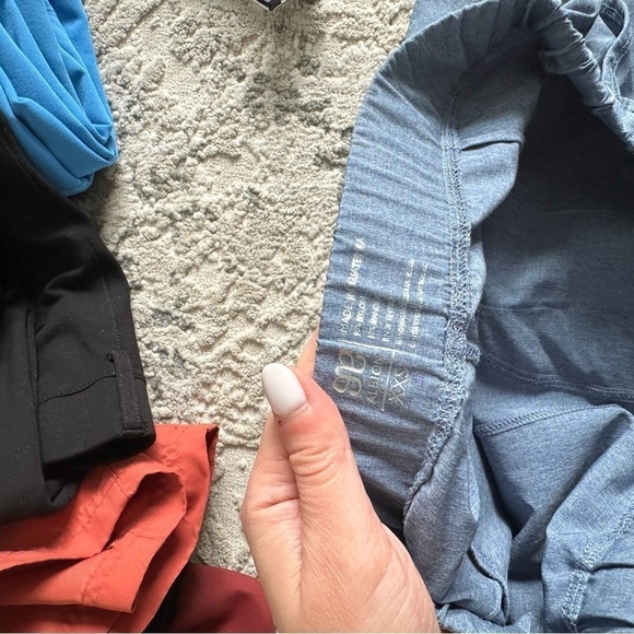 Albion Jetsetters Jogger Pants Ankle Zip Detail Heather Blue
Size XXS Women's - Picture 11 of 11